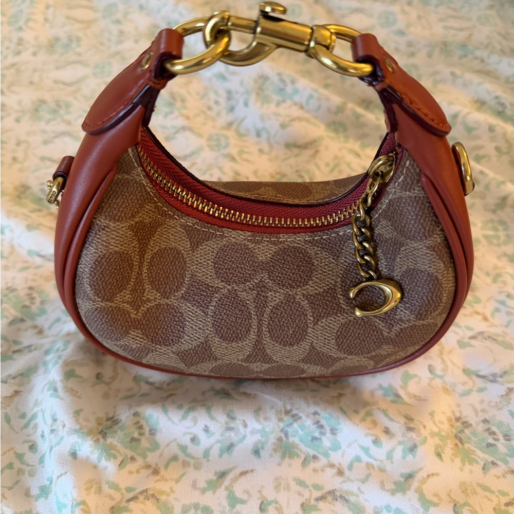 Coach Jonie Bag in Signature Canvas - Picture 2 of 4